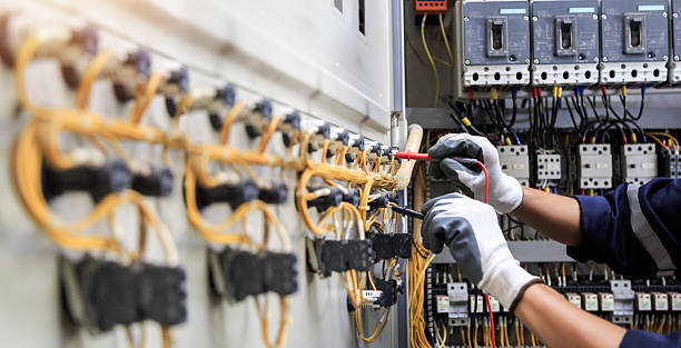 Professional Electrician technician working in Inver Grove Heights, MN
